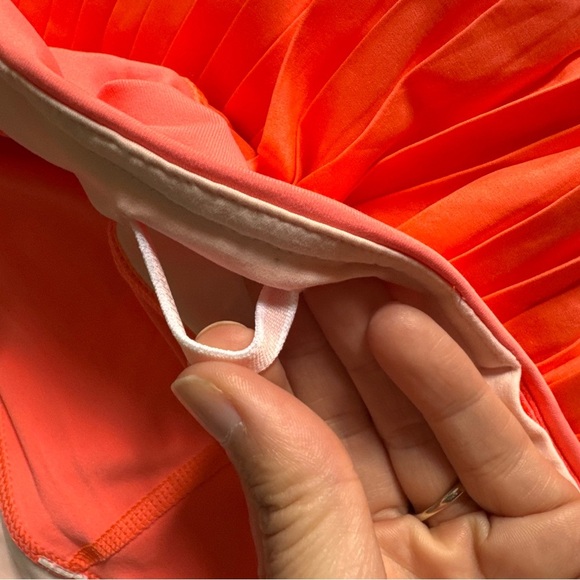 Lululemon Pleat to Street Skirt II in "Grapefruit" Neon Size 8 - Picture 13 of 14